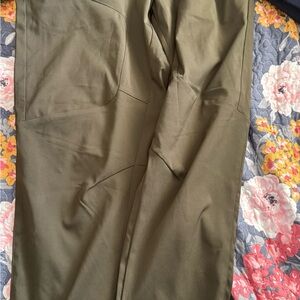 Polo Ralph Lauren Men's Olive Green jogger